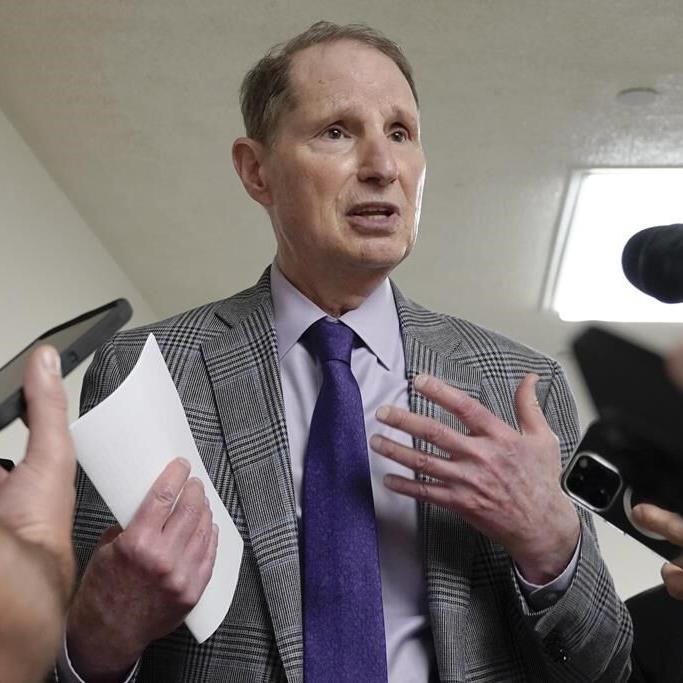 US senators call out Big Tech's new approach to poaching talent, products from smaller AI startups